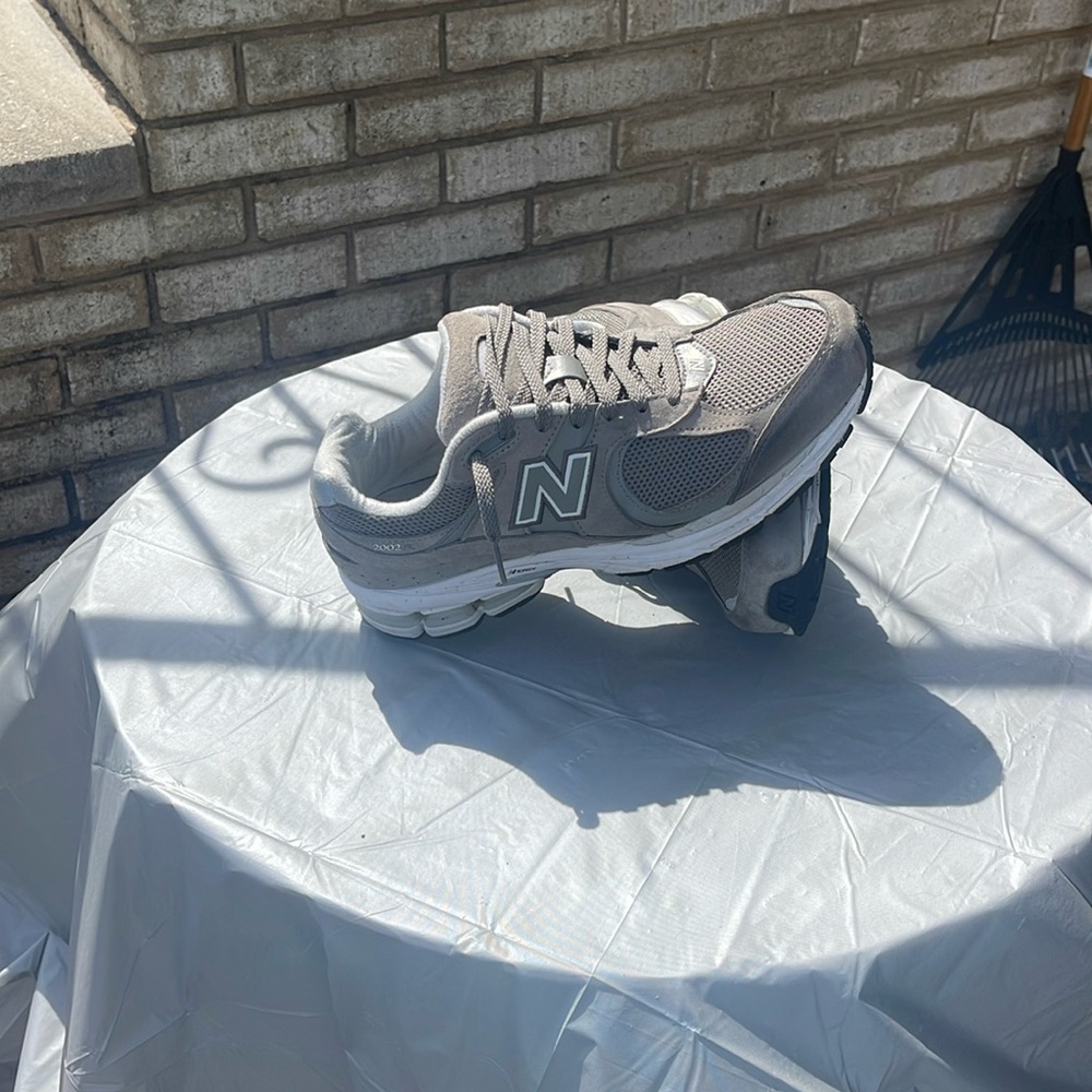 Gray men new balances in size 10.5